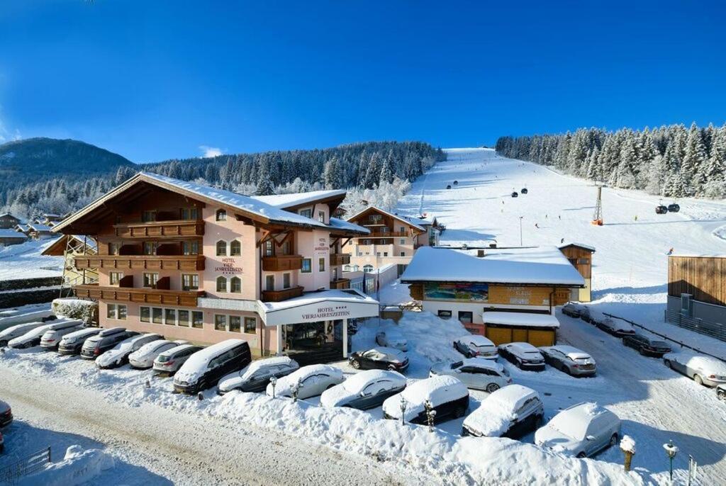 Hotel Vierjahreszeiten فلاخاو المظهر الخارجي الصورة